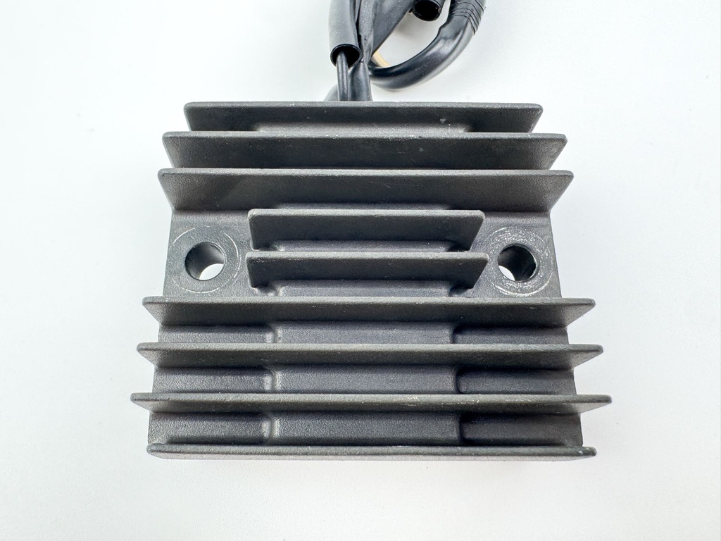 1997-2006 Honda 40 50 HP 4 Stroke Outboard Rectifier Assembly 31600-ZV5-003