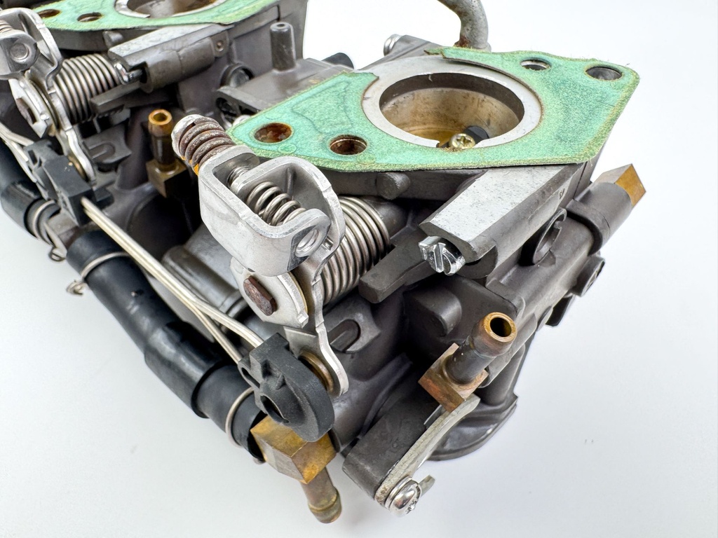 2005 Honda 40 HP 4 Stroke Outboard Carburetor Set 16100-ZW3-F04ZA OEM