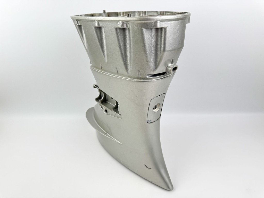 2005 Honda 40 HP 4 Stroke Outboard Midsection Extension Case OEM