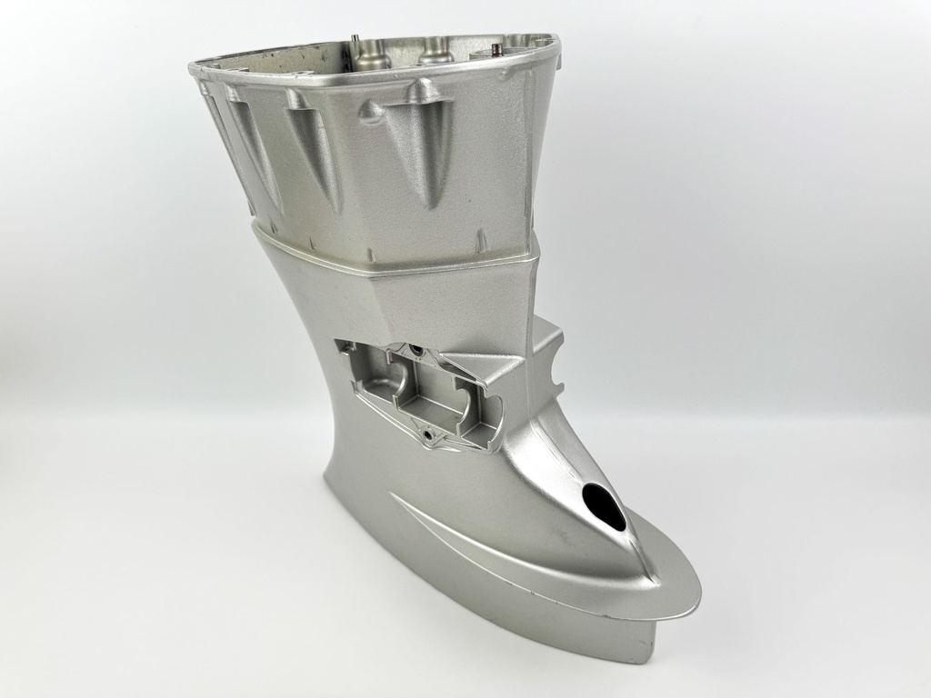 2005 Honda 40 HP 4 Stroke Outboard Midsection Extension Case OEM