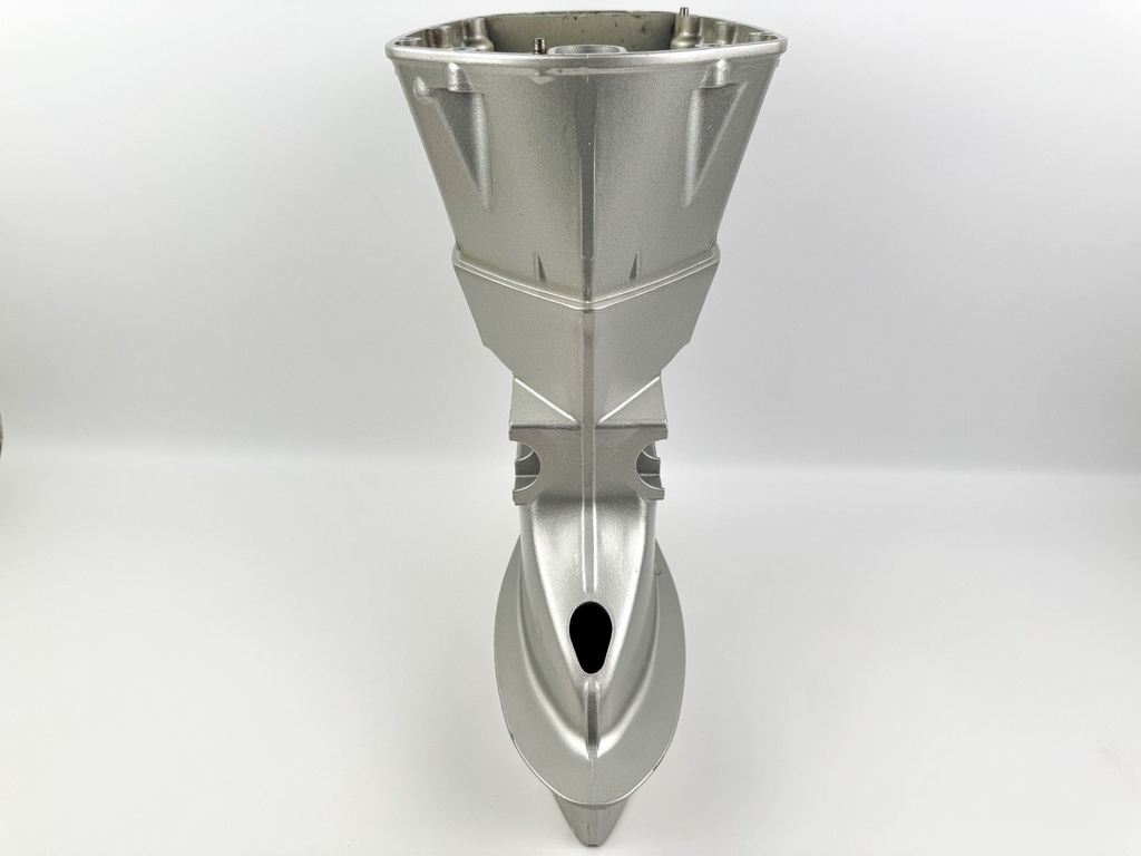 2005 Honda 40 HP 4 Stroke Outboard Midsection Extension Case OEM