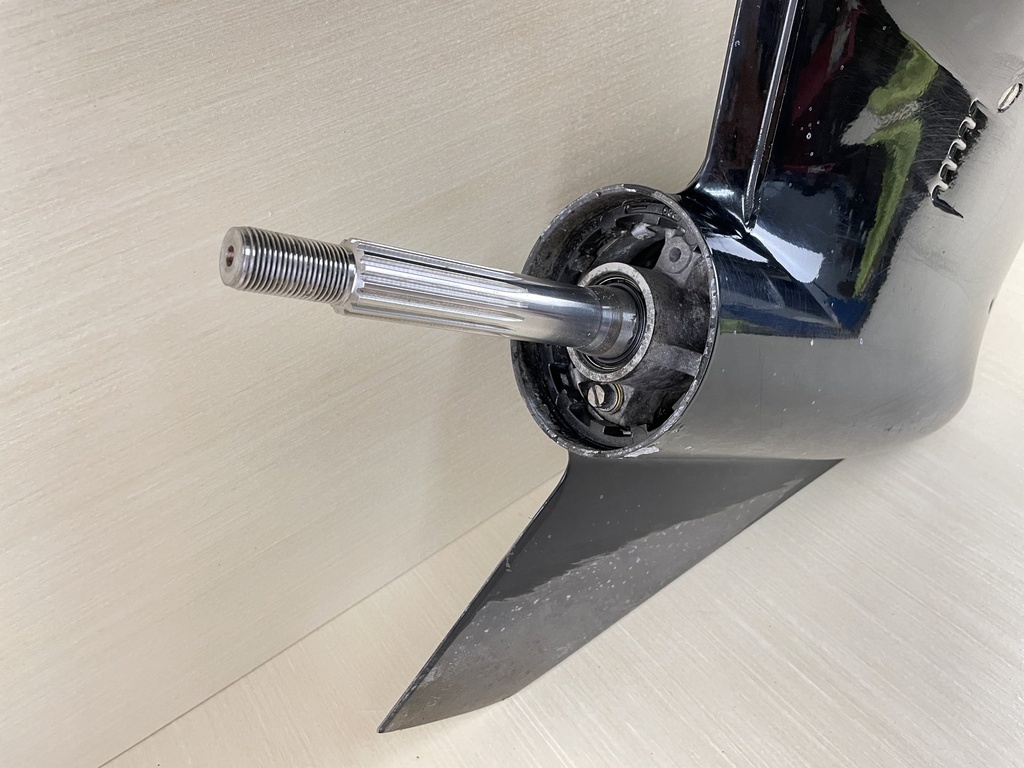 2015 Mercury 90HP 4 Stroke 20" Lower Unit Gear Case RH Assembly 8M0088072