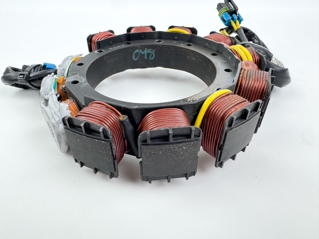 2002 Mercury 200 HP 2 Stroke Outboard Stator Assembly 858404T3 OEM