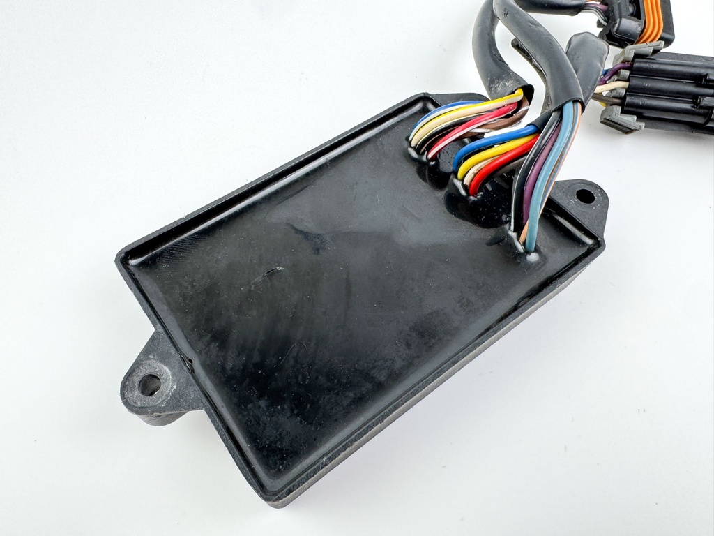 2002 Mercury 200 HP 2 Stroke Outboard Ignition Control Module 857185T1 OEM