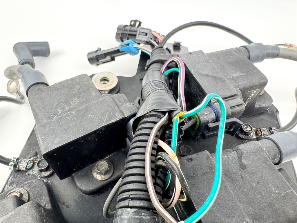 2002 Mercury 200 HP 2 Stroke Outboard Ignition Coil Set W/ Plate 827509T7 OEM