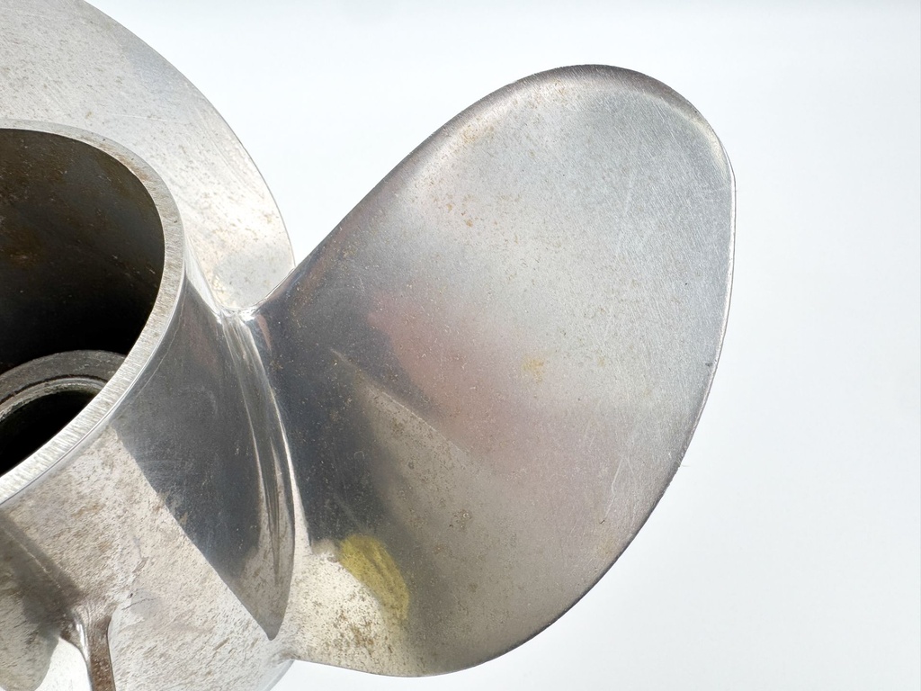 Mercury Trophy Plus Stainless Steel 4 Blade Prop Propeller 13 3/4" X 24P RH