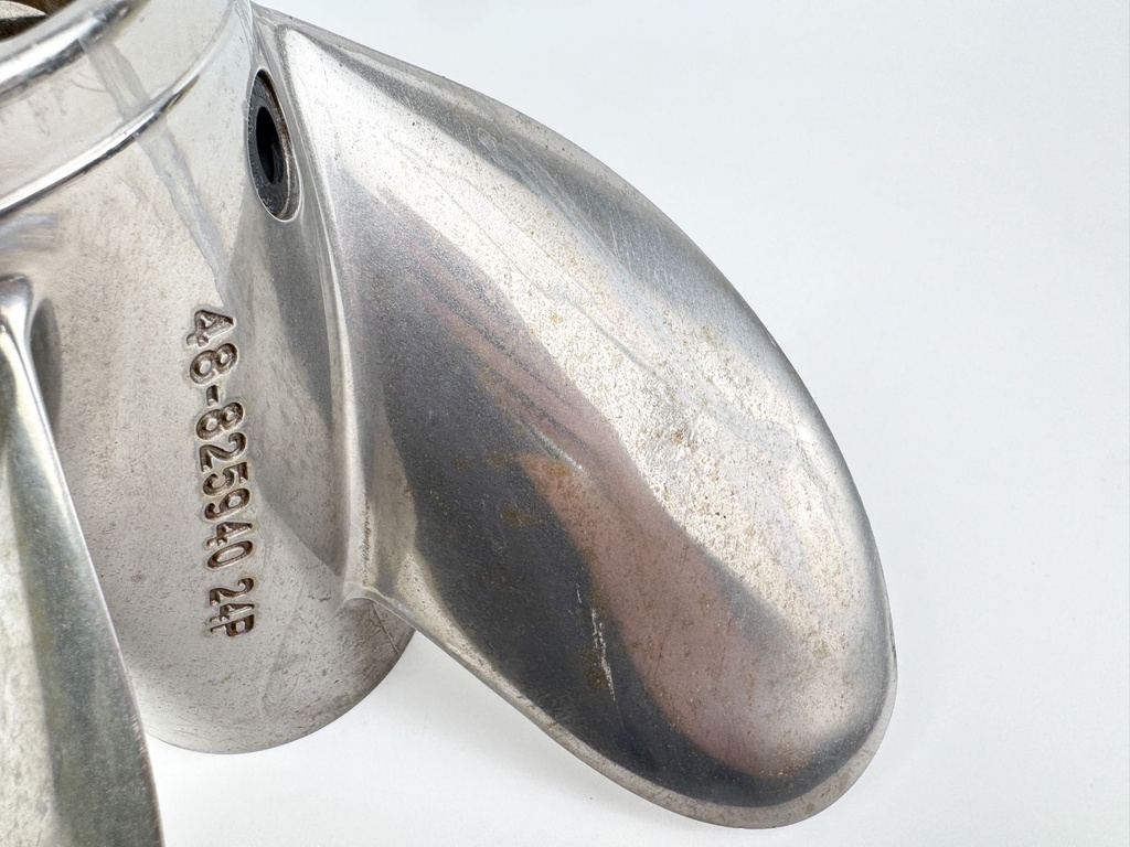 Mercury Trophy Plus Stainless Steel 4 Blade Prop Propeller 13 3/4" X 24P RH