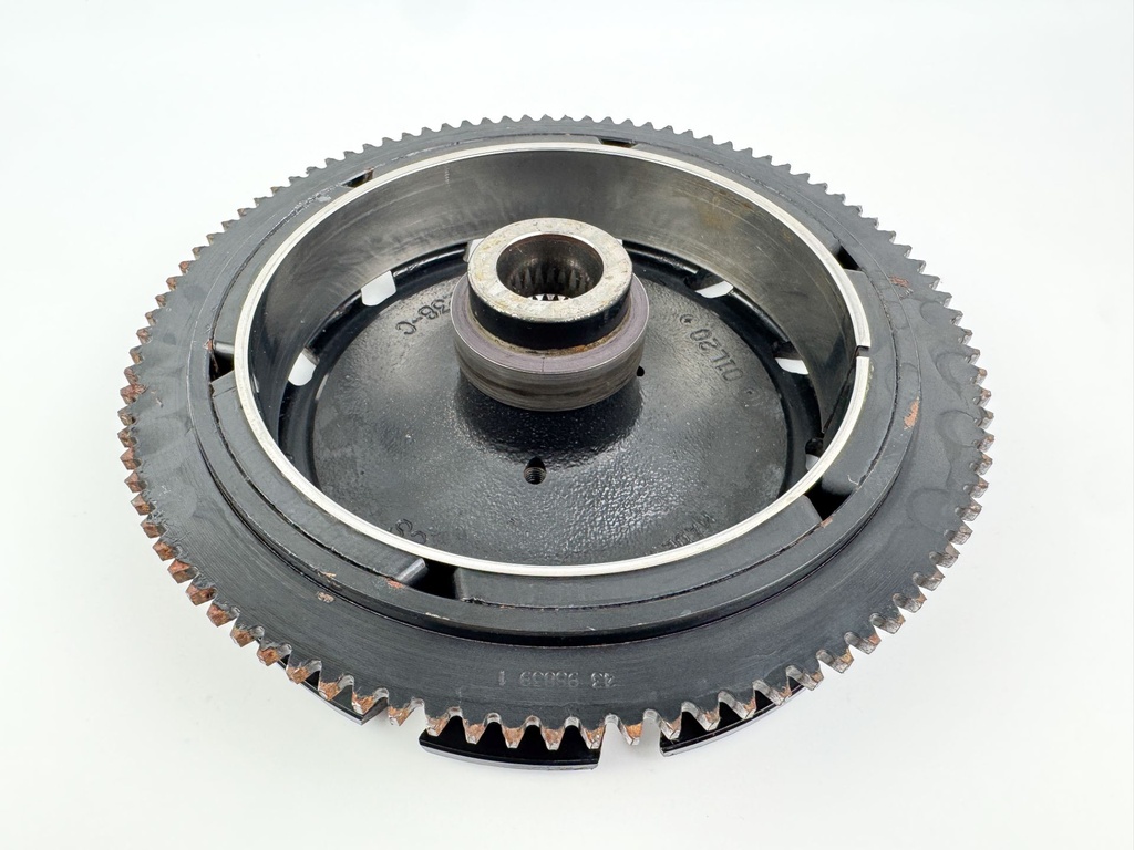 2002 Mercury 200 HP 2 Stroke Outboard Flywheel 859238T4 OEM