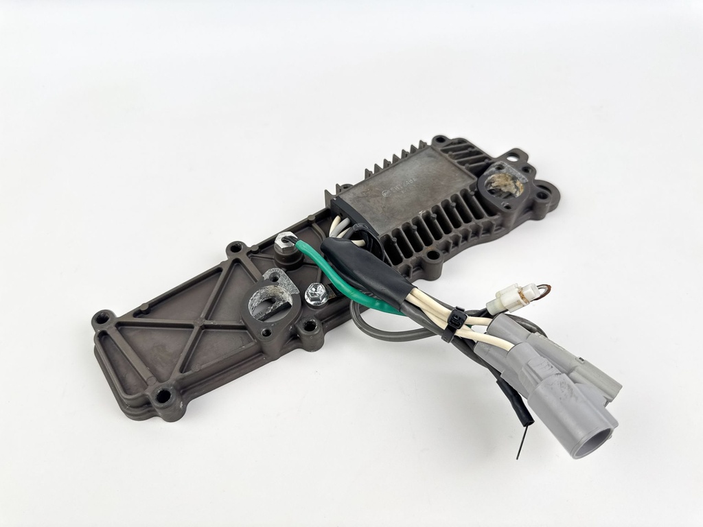 2019 Suzuki 140 HP 4 Stroke Outboard Rectifier & Regulator 32800-92J00 OEM