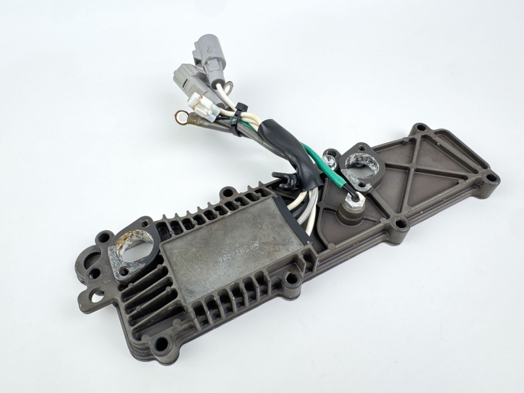 2019 Suzuki 140 HP 4 Stroke Outboard Rectifier & Regulator 32800-92J00 OEM