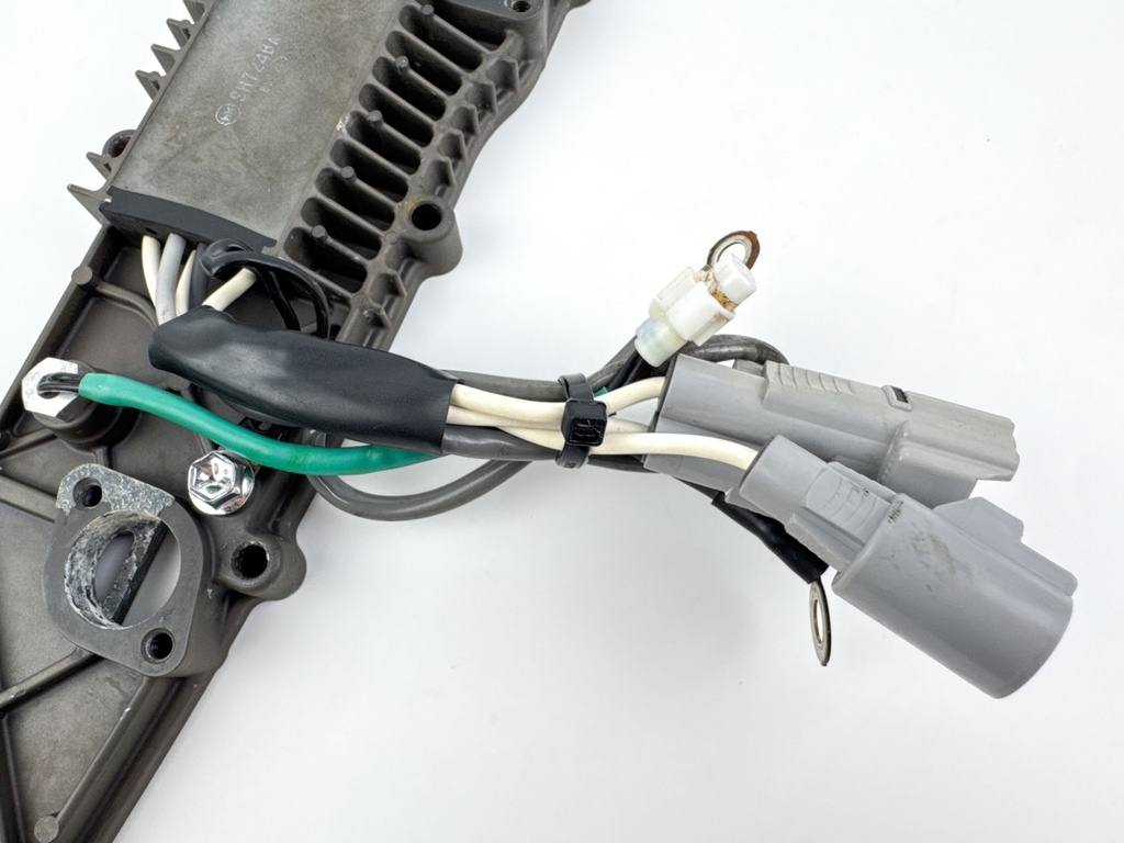 2019 Suzuki 140 HP 4 Stroke Outboard Rectifier & Regulator 32800-92J00 OEM