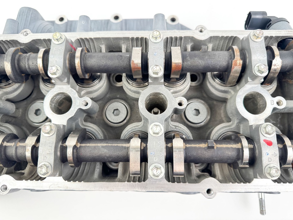 2019 Suzuki 140 HP 4 Stroke Outboard Cylinder Head 11100-90J11 - Repair