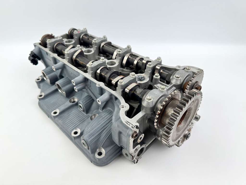 2019 Suzuki 140 HP 4 Stroke Outboard Cylinder Head 11100-90J11 - Repair