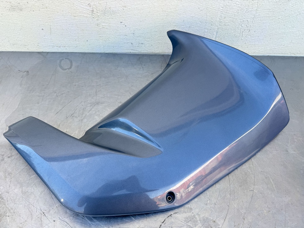 2004 Yamaha 225 HP 4 Stroke Outboard Lower Apron Cowling Starboard 69J-42741-00-8D OEM