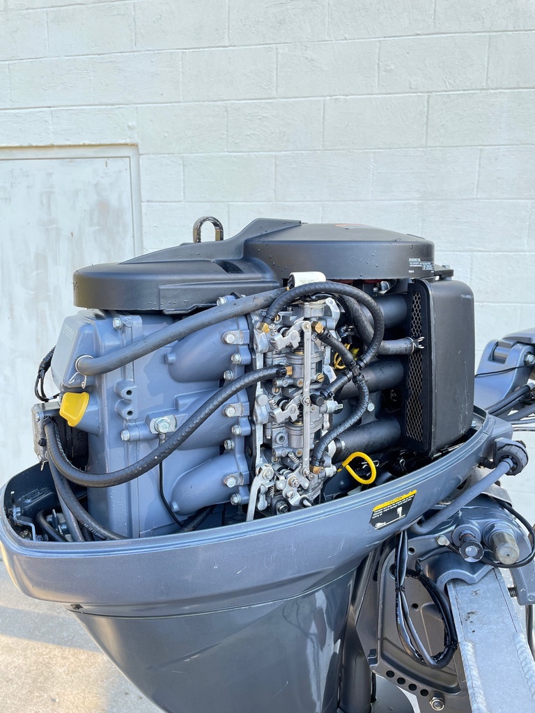 2006 Yamaha 40HP Outboard 4 Stroke W/ Big Tiller Handle