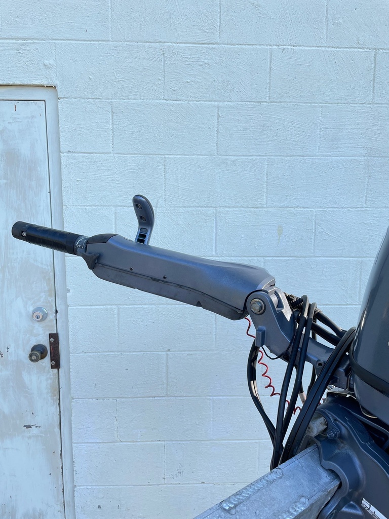 2006 Yamaha 40HP Outboard 4 Stroke W/ Big Tiller Handle