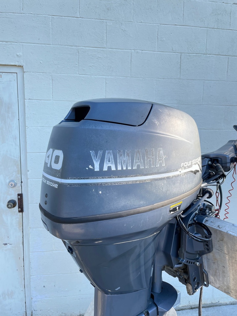 2006 Yamaha 40HP Outboard 4 Stroke W/ Big Tiller Handle