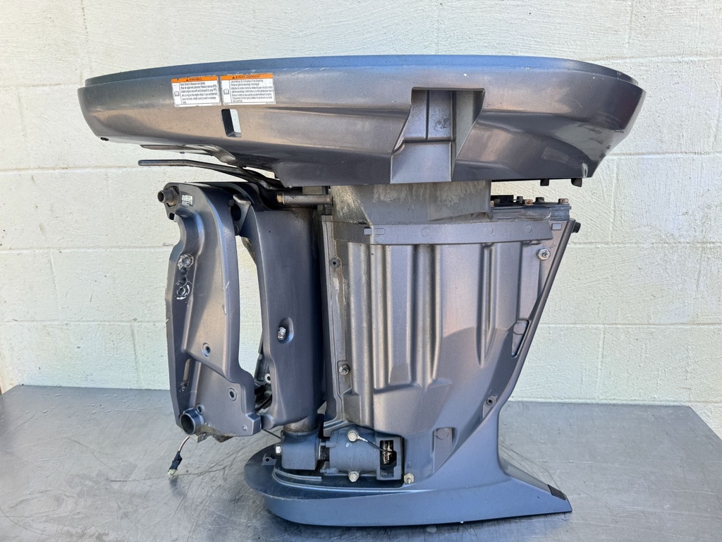 2013 Yamaha 250 HP 4 Stroke Outboard Complete Midsection & Swivel Bracket XL