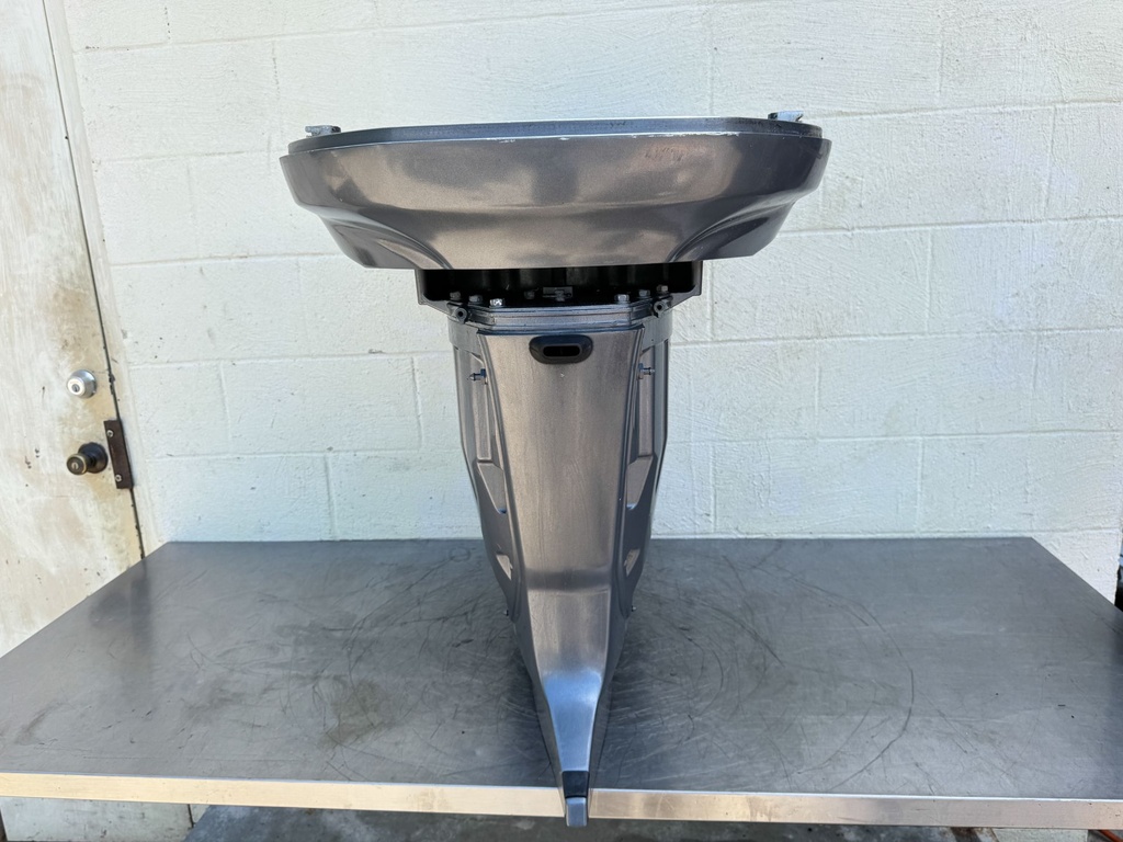 2004 Yamaha 225 HP 4 Stroke Outboard Complete Midsection & Swivel Bracket XL