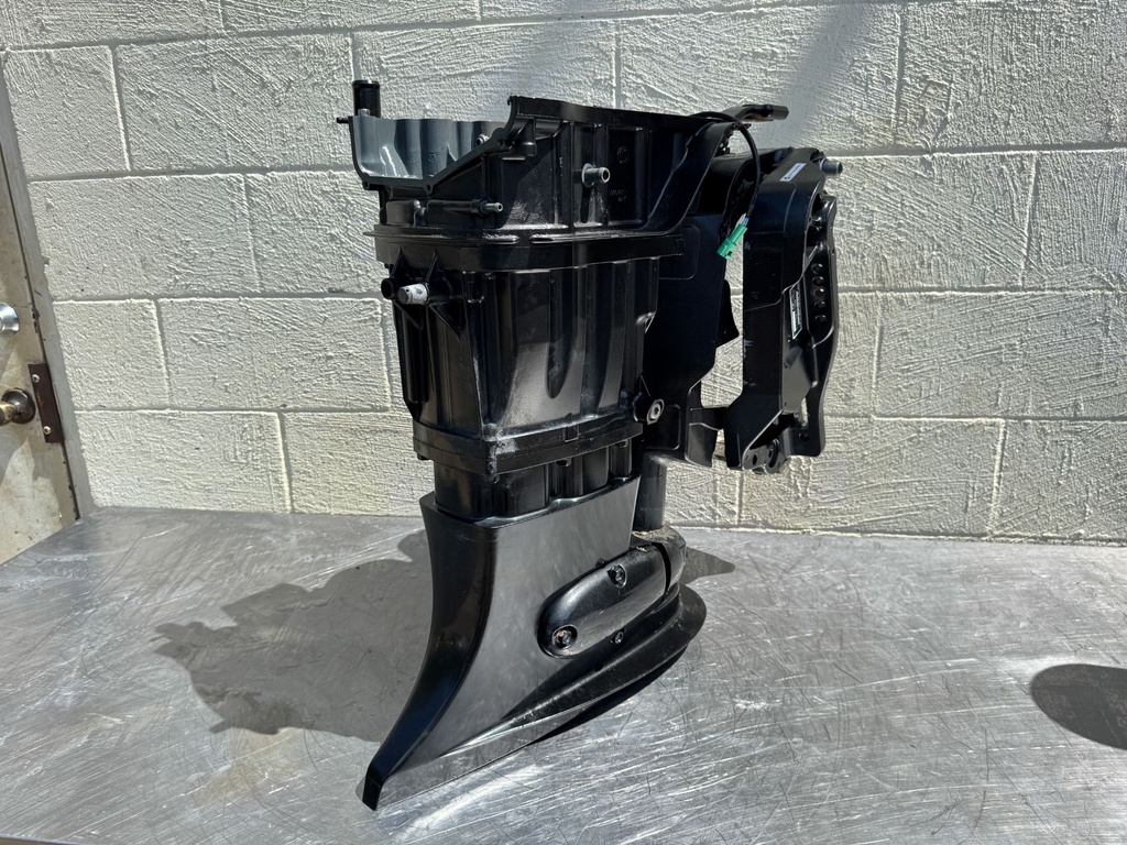 2011 Suzuki 115HP 4 Stroke Engine Holder Midsection Swivel Bracket XL