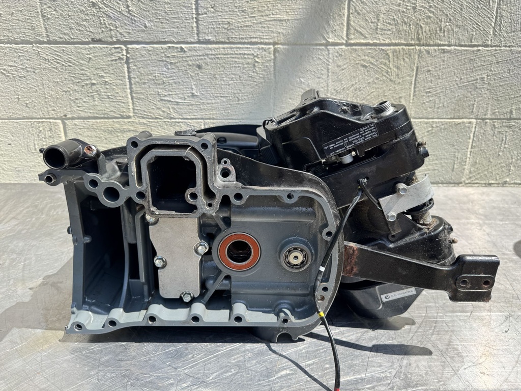 2011 Suzuki 115HP 4 Stroke Engine Holder Midsection Swivel Bracket XL