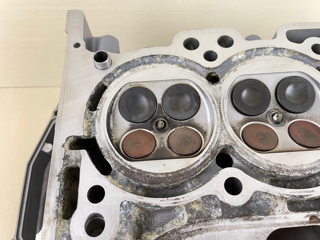 2018 Suzuki 90HP DF90 4 Stroke Outboard Cylinder Head Complete 11100-87L10