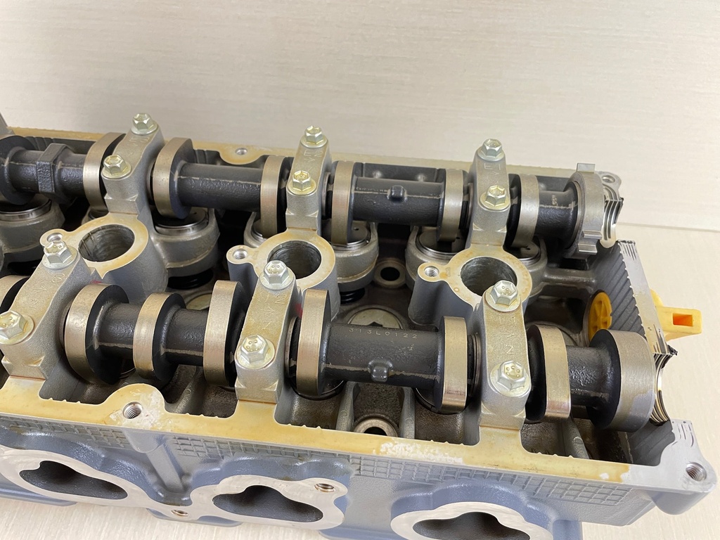 2018 Suzuki 90HP DF90 4 Stroke Outboard Cylinder Head Complete 11100-87L10