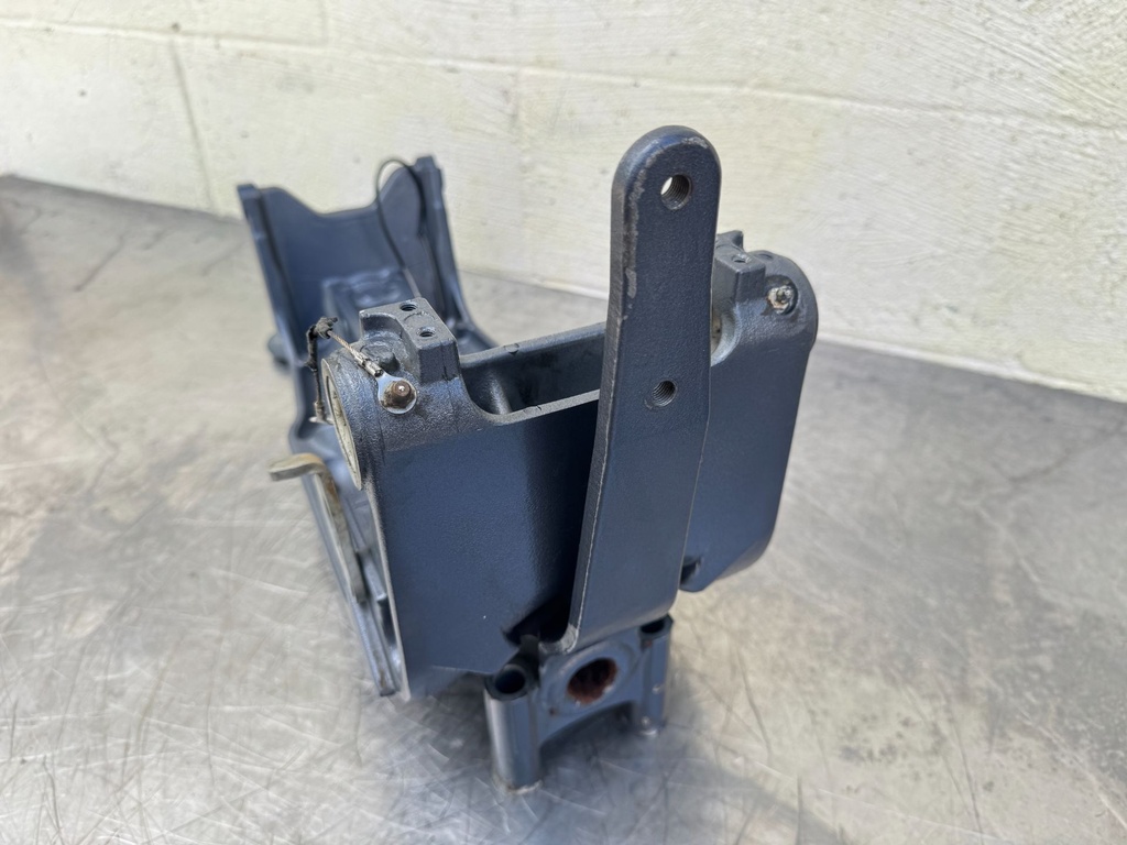 2012 Yamaha 300 HP 4 Stroke Outboard Swivel Bracket & Steering Arm