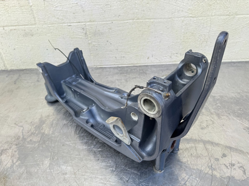 2012 Yamaha 300 HP 4 Stroke Outboard Swivel Bracket & Steering Arm