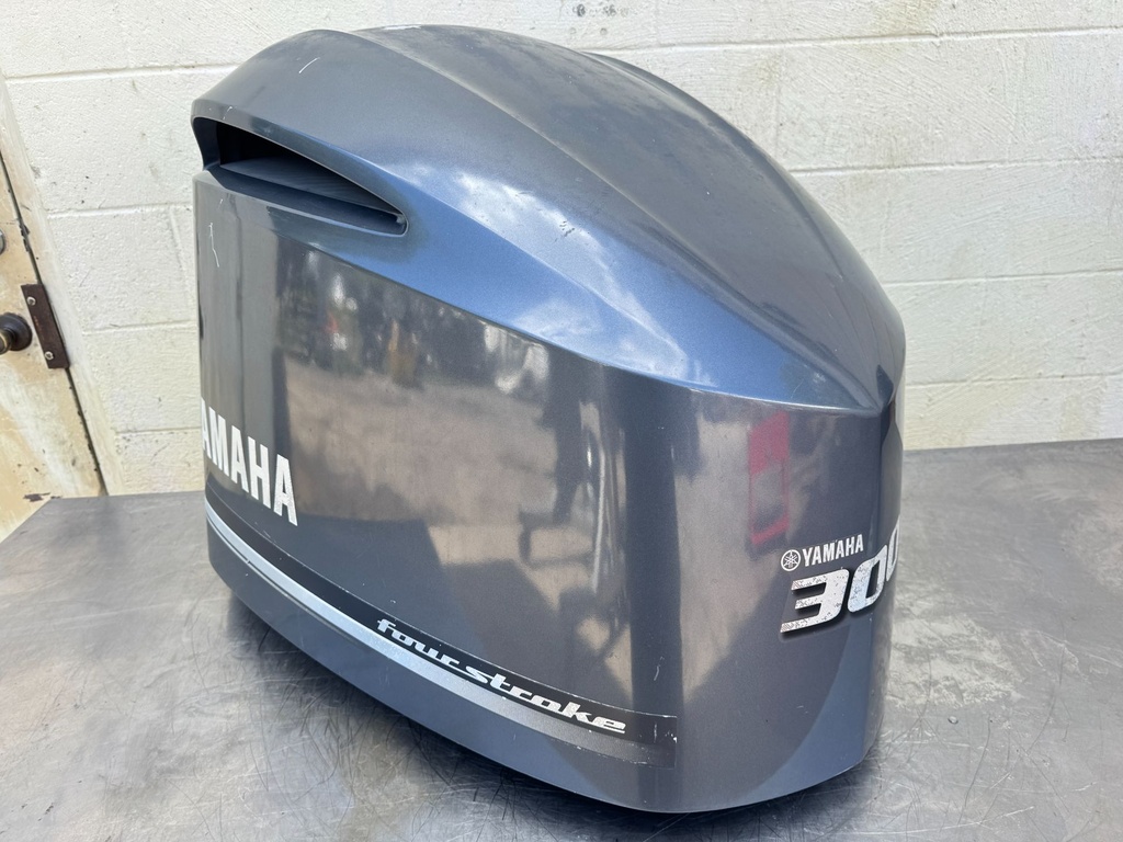 2012 Yamaha 300 HP 4 Stroke Outboard Top Cowling 6CE-42610-00-00 OEM
