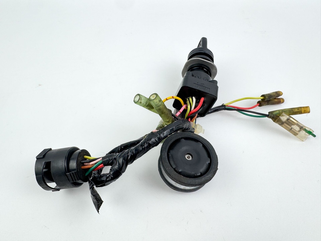 Yamaha Outboard Single Engine Key Switch W/ Key