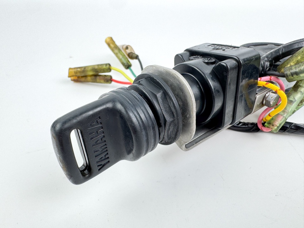 Yamaha Outboard Single Engine Key Switch W/ Key