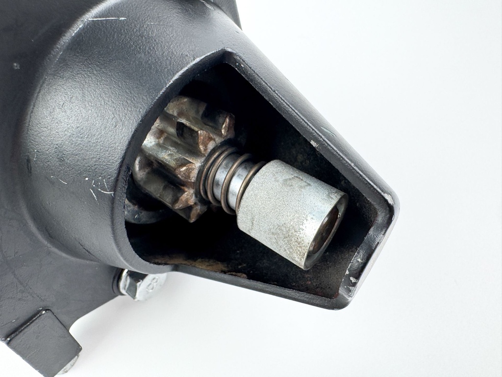 1988 Yamaha 130 HP 2 Stroke Outboard Starter Motor 6E5-81800-12-00 OEM