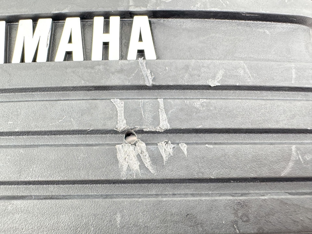 1988 Yamaha 130 HP 2 Stroke Outboard Intake Air Silencer Assembly 6E5-14418-00-00 OEM