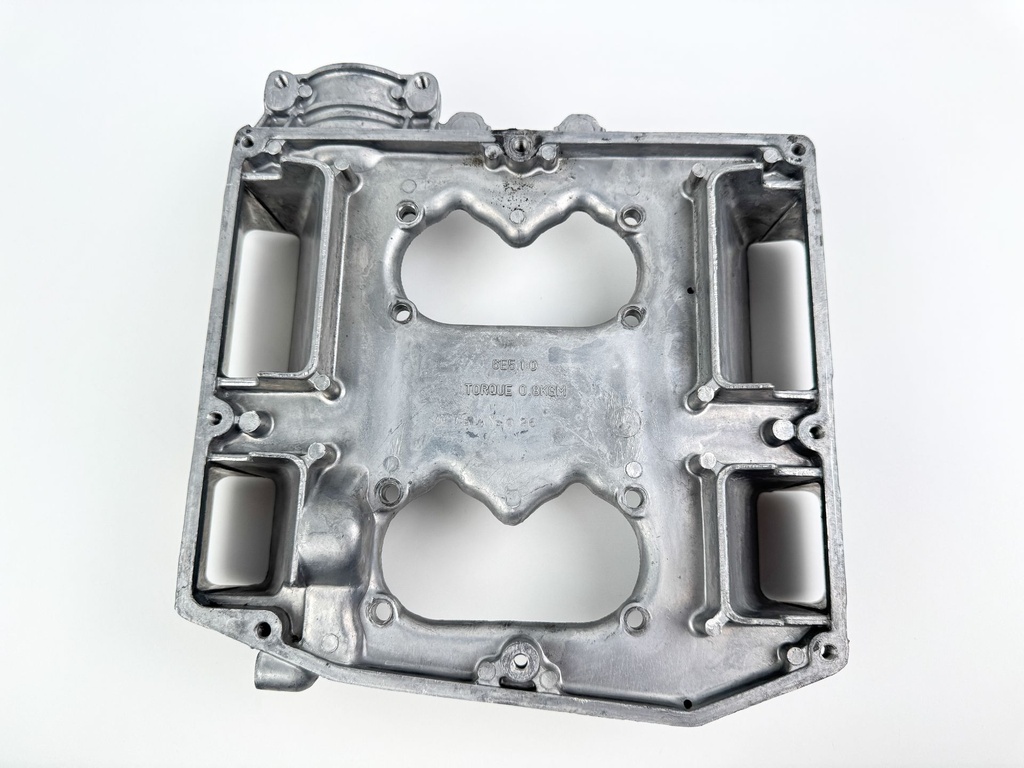 1988 Yamaha 130 HP 2 Stroke Outboard Intake Air Silencer Assembly 6E5-14418-00-00 OEM