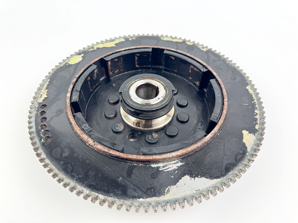 1988 Yamaha 130 HP 2 Stroke Outboard Flywheel Rotor 6E5-85550-12-00 OEM