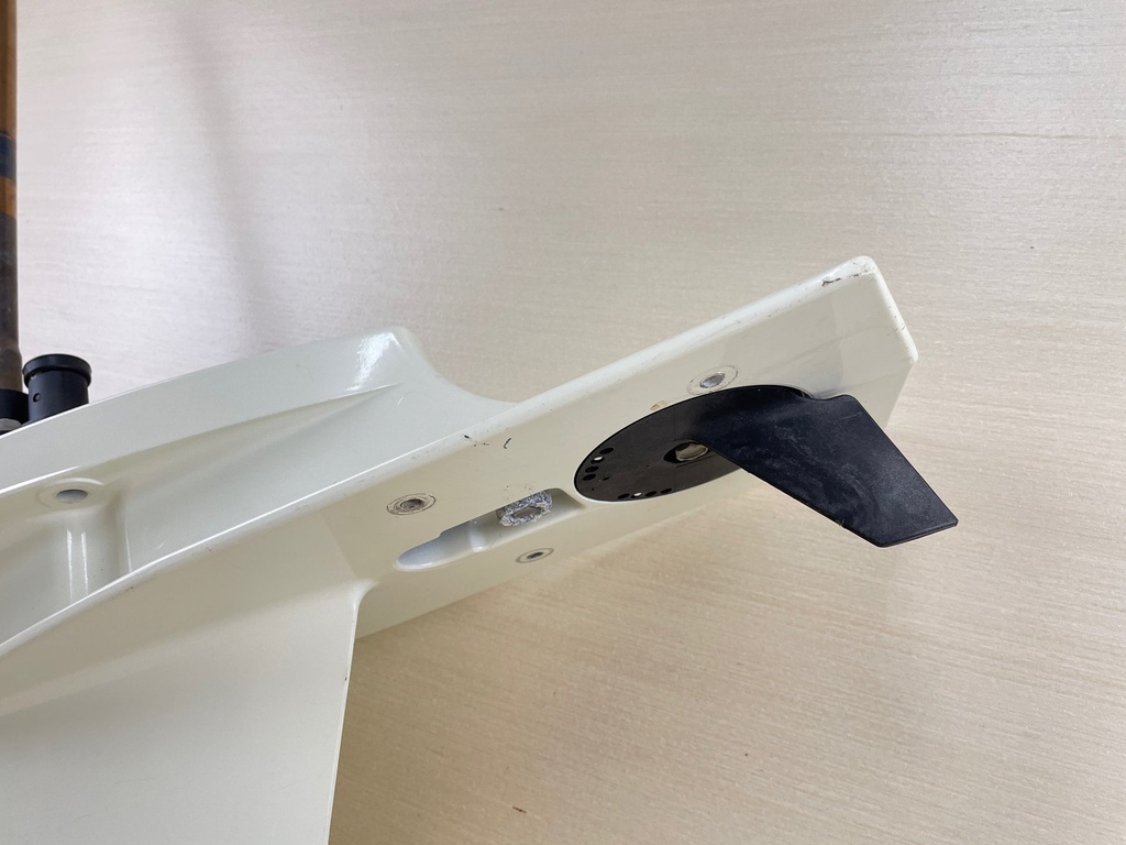 2018 Suzuki 90HP DF90 Outboard 20" Lower Unit Gear Case 55110-87L31-Y5S