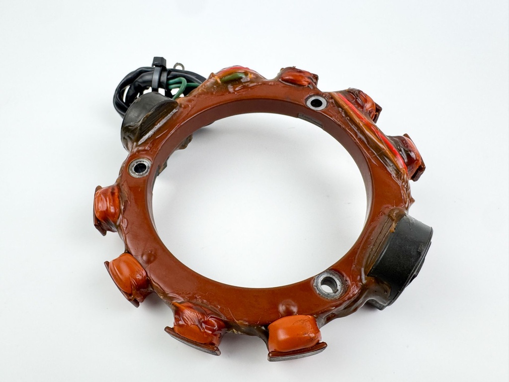 1988 Yamaha 130 HP 2 Stroke Outboard Stator Assembly 6E5-85510-10-00 OEM