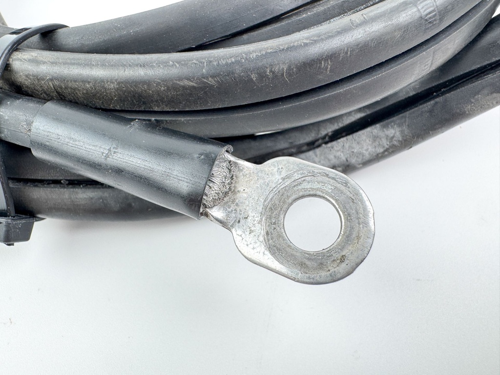 1988 Yamaha 130 HP 2 Stroke Outboard Battery Cables 6E5-82105-11-00 OEM