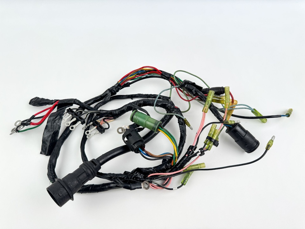 1988 Yamaha 130 HP 2 Stroke Outboard Engine Wire Harness 6E5-82590-11-00 OEM