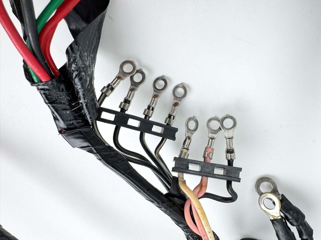 1988 Yamaha 130 HP 2 Stroke Outboard Engine Wire Harness 6E5-82590-11-00 OEM