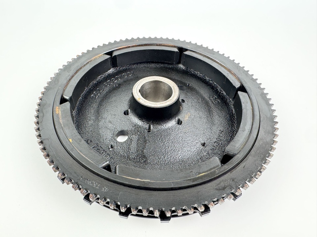 1998-08 Yamaha 25 30 40 HP 4 Stroke Outboard Flywheel Rotor 65W-85550-01-00