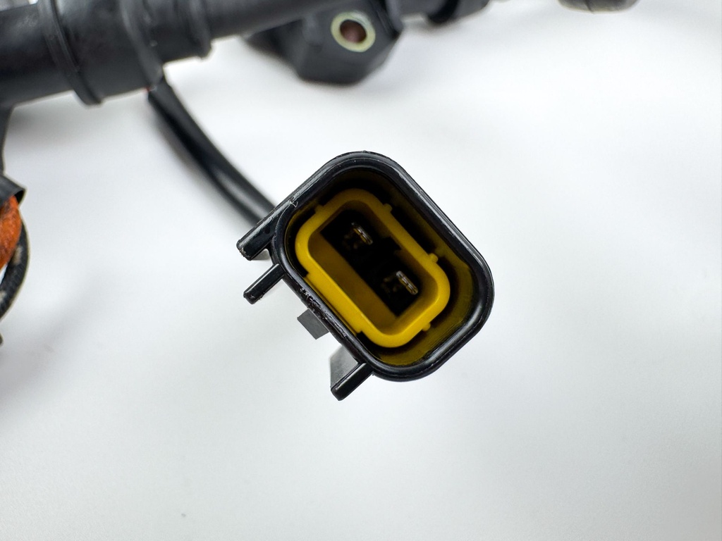 2001 Yamaha 40 HP 4 Stroke Outboard Ignition Coil Set 67C-85570-00-00 OEM