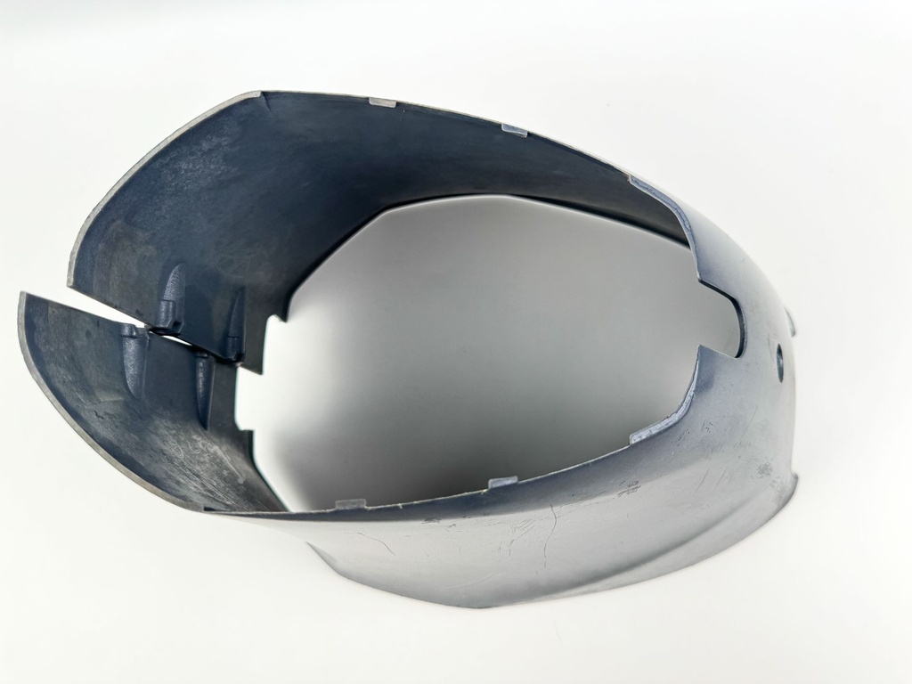 2001 Yamaha 40 HP 4 Stroke Outboard Lower Apron Cover 67C-42741-10-4D OEM