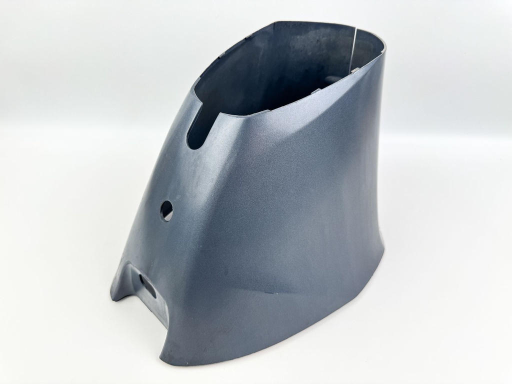 2001 Yamaha 40 HP 4 Stroke Outboard Lower Apron Cover 67C-42741-10-4D OEM