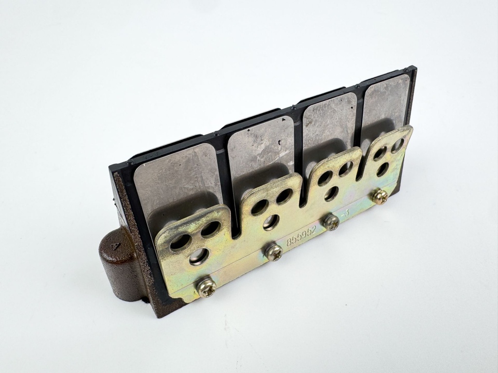 2001 Mercury 150 HP 2 Stroke Outboard Reed Valve Assembly 855952T3 OEM