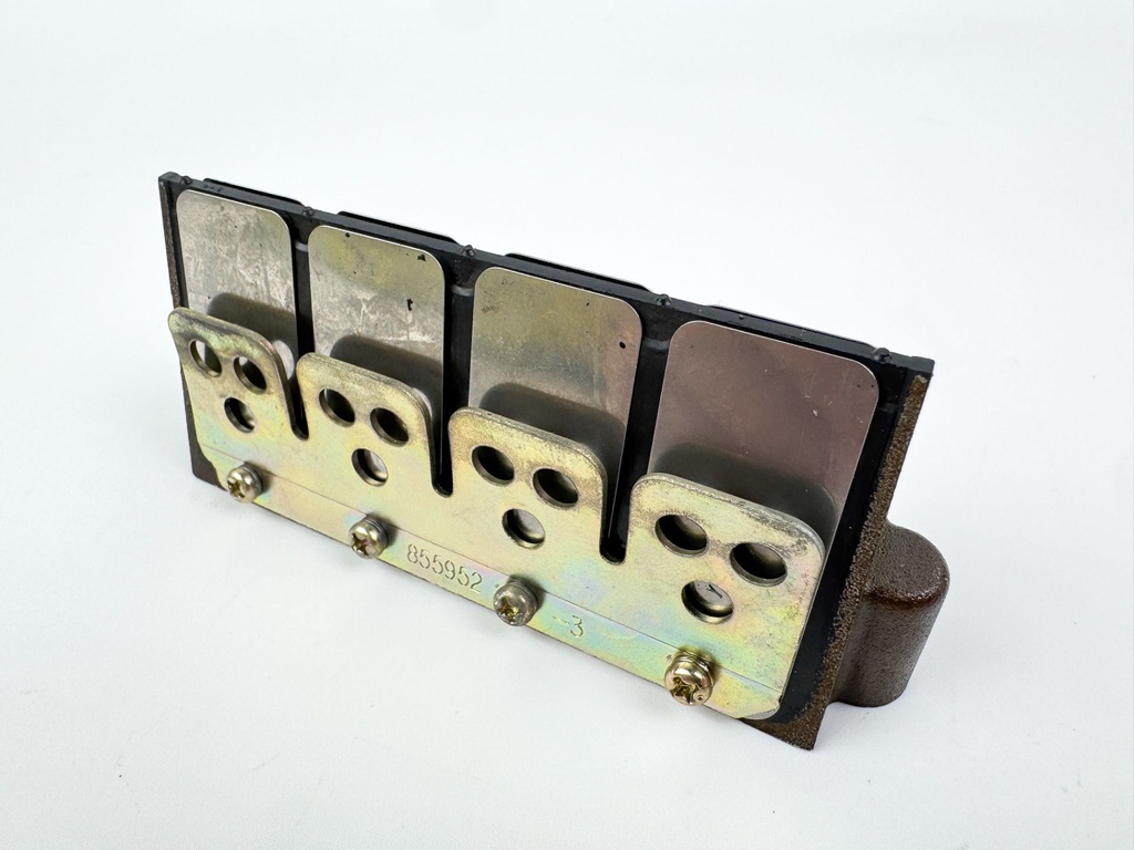 2001 Mercury 150 HP 2 Stroke Outboard Reed Valve Assembly 855952T3 OEM