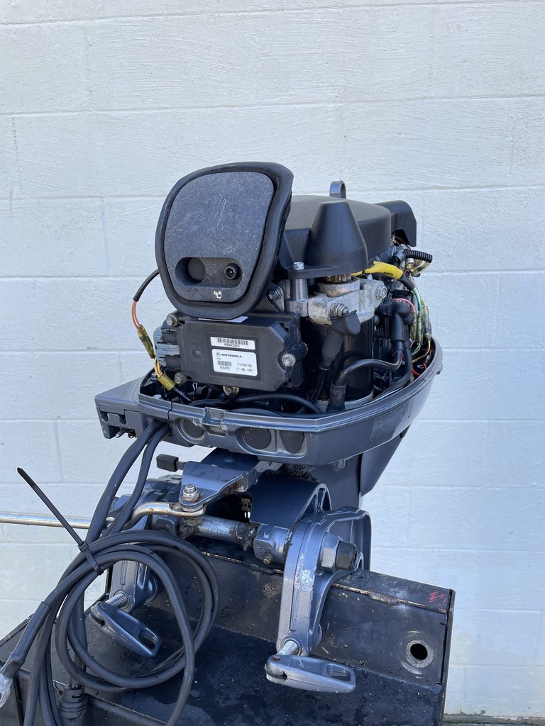 1999 Yamaha 25HP 4 Stroke Outboard With 20" Shaft