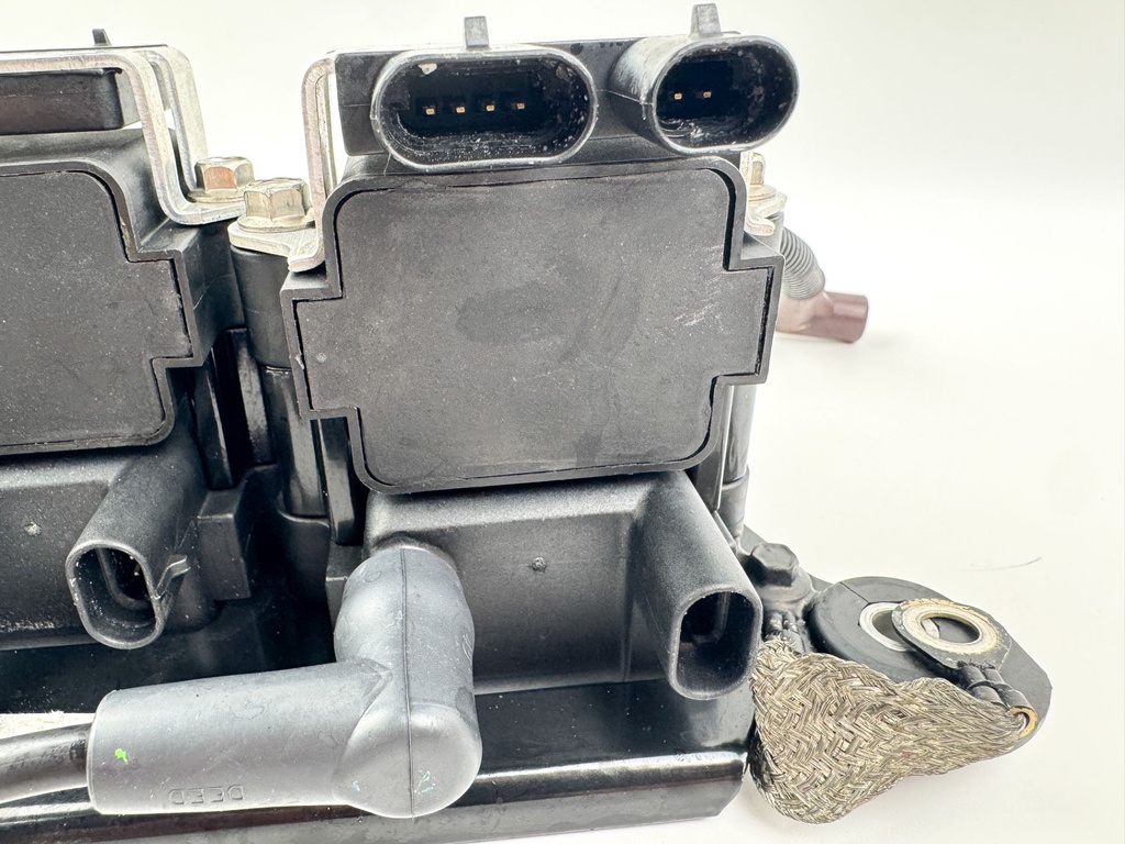 2001 Mercury 150 HP 2 Stroke Outboard Ignition Coil Set W/ Plate 856991A1 OEM