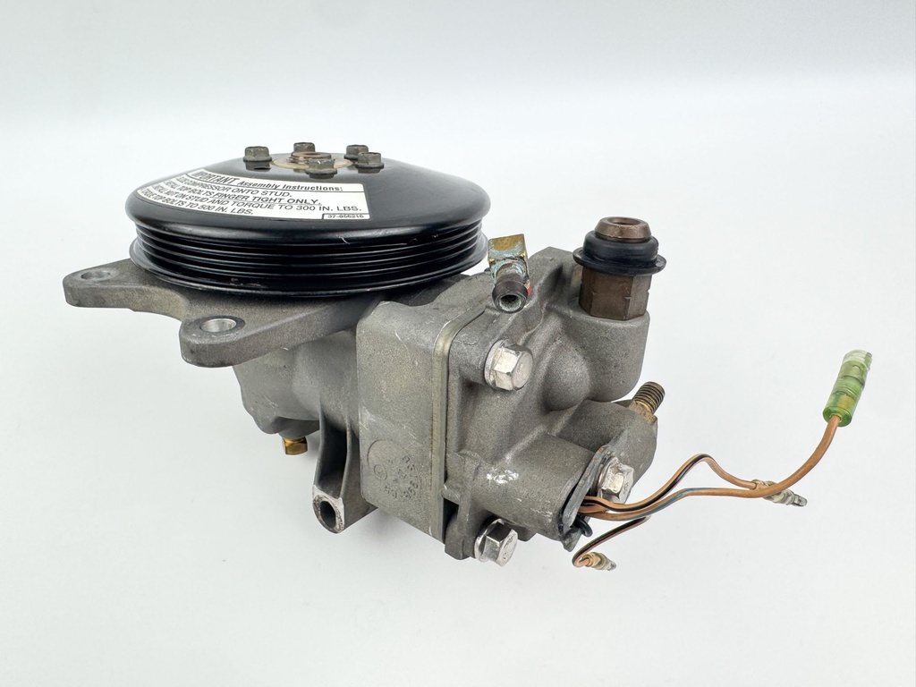 2001 Mercury 150 HP 2 Stroke Outboard Air Compressor Assembly 8M0060053 OEM